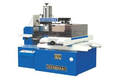 CNC de la alta precisión que graba la cortadora de EDM 2kw Φ0.16mm - Φ0.22mm